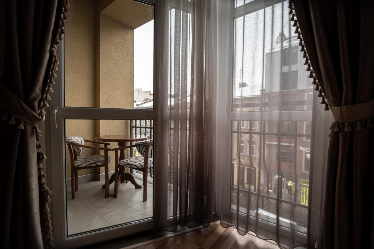 Comfort Apartment Лвив Екстериор снимка