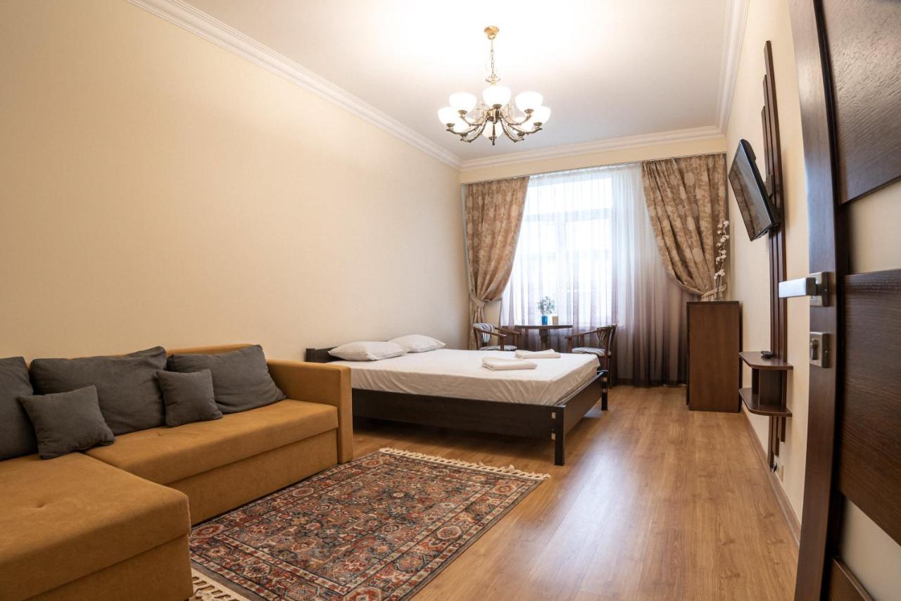 Comfort Apartment Лвив Екстериор снимка