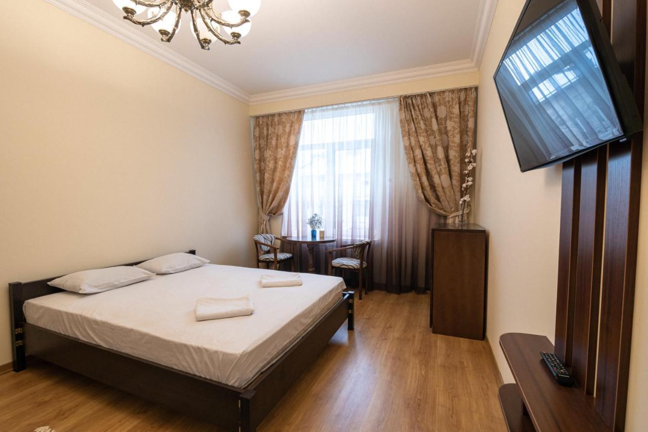 Comfort Apartment Лвив Екстериор снимка