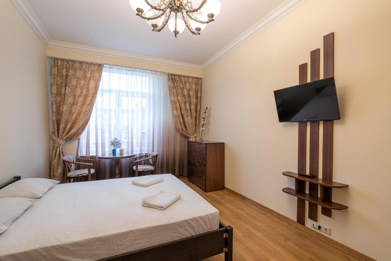 Comfort Apartment Лвив Екстериор снимка