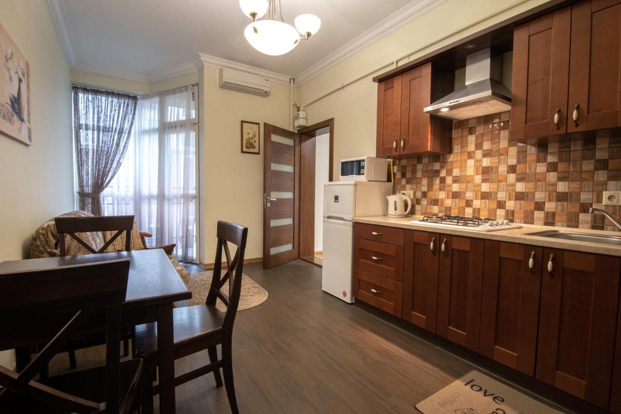 Comfort Apartment Лвив Екстериор снимка